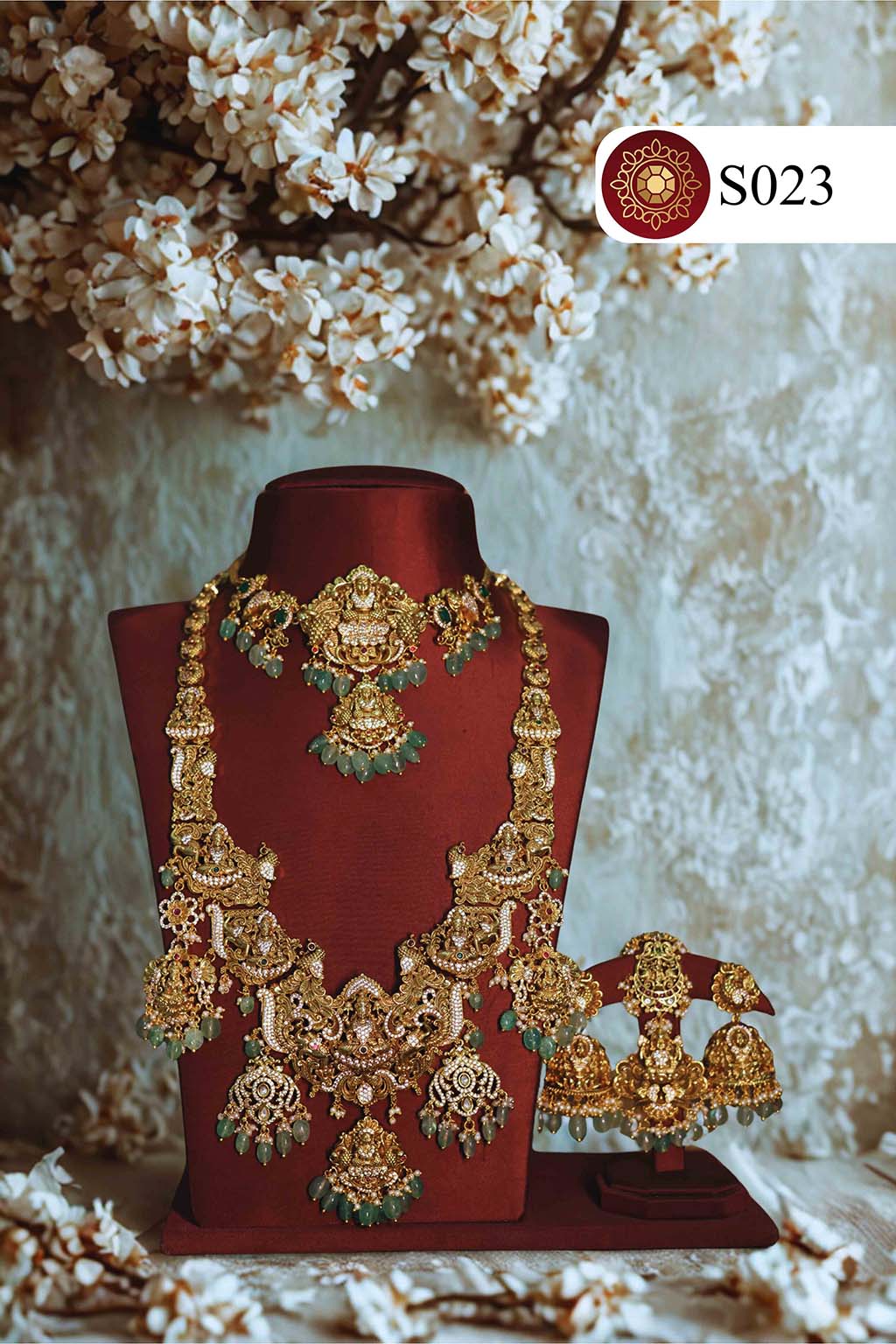 Jewellery S023