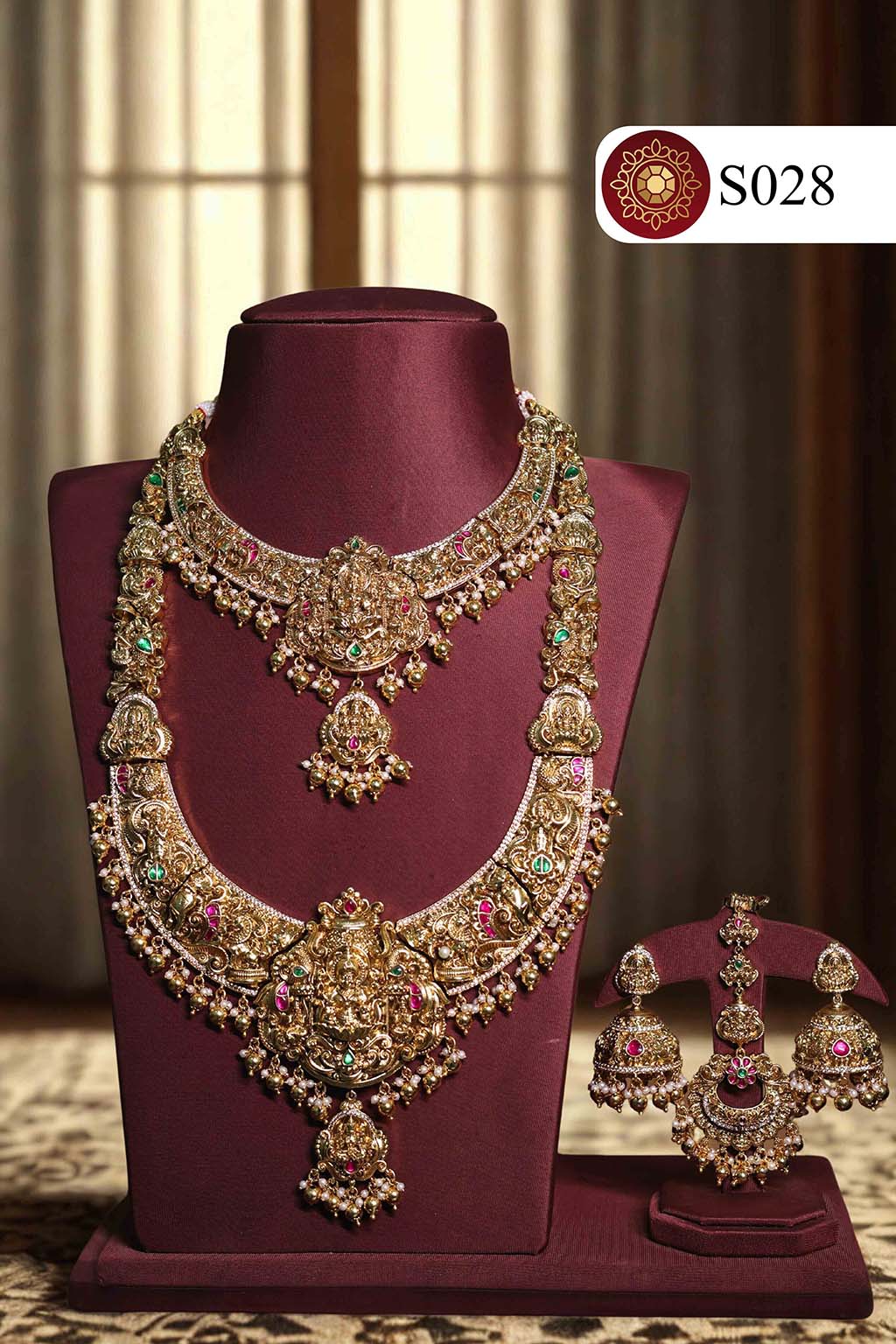 Jewellery S028