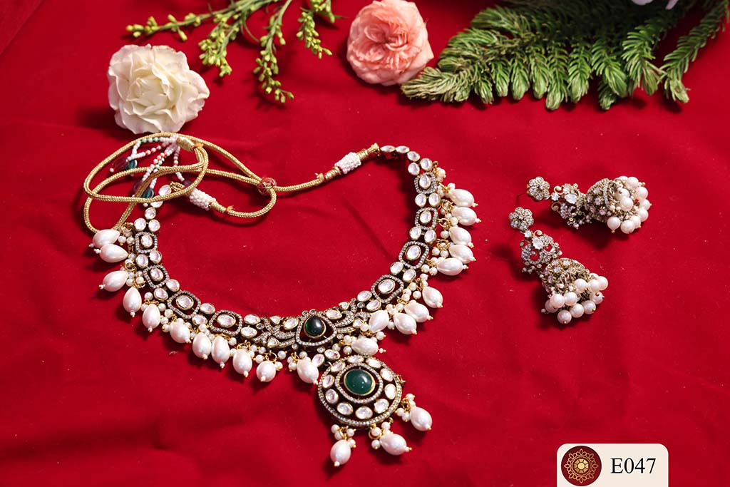 Jewellery E047