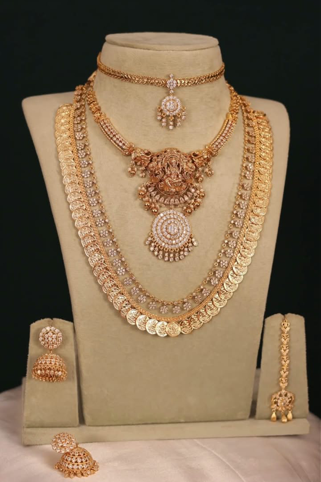Jewellery S167