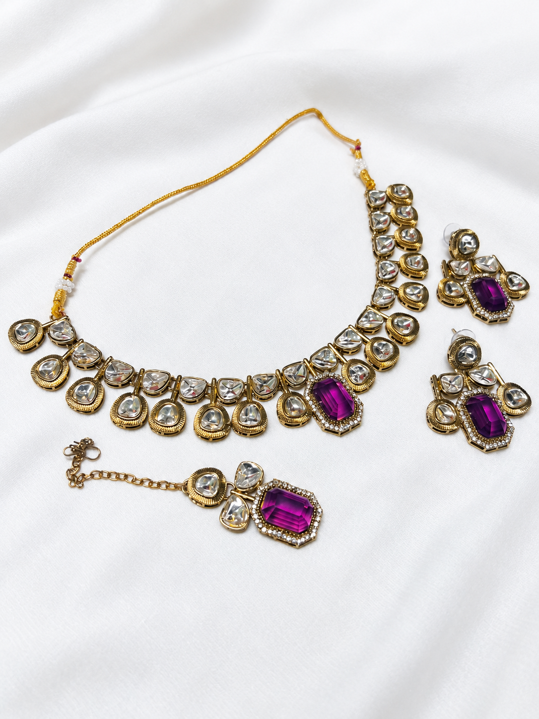 Jewellery E058