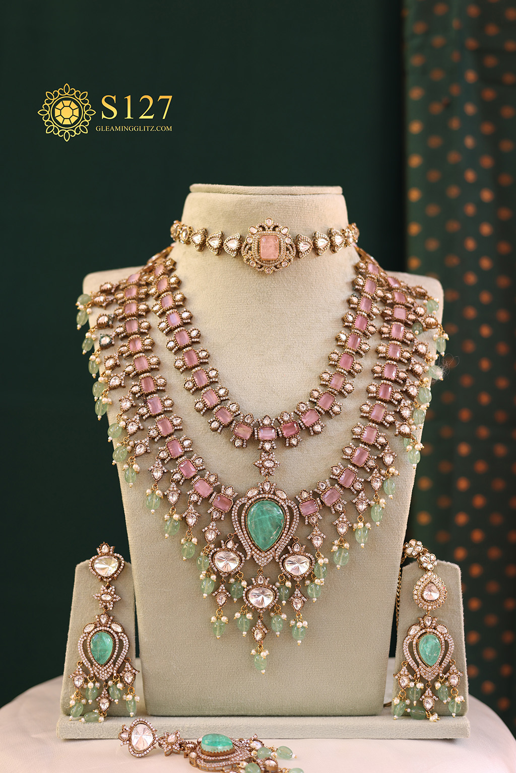 Jewellery S127