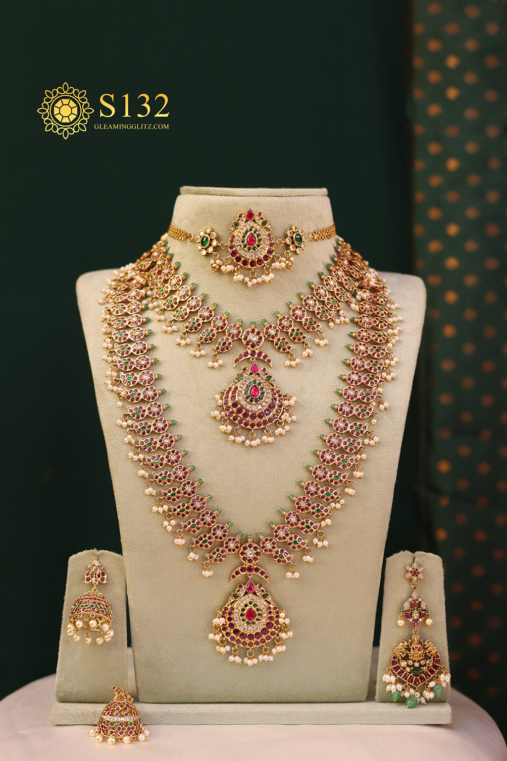 Jewellery S132